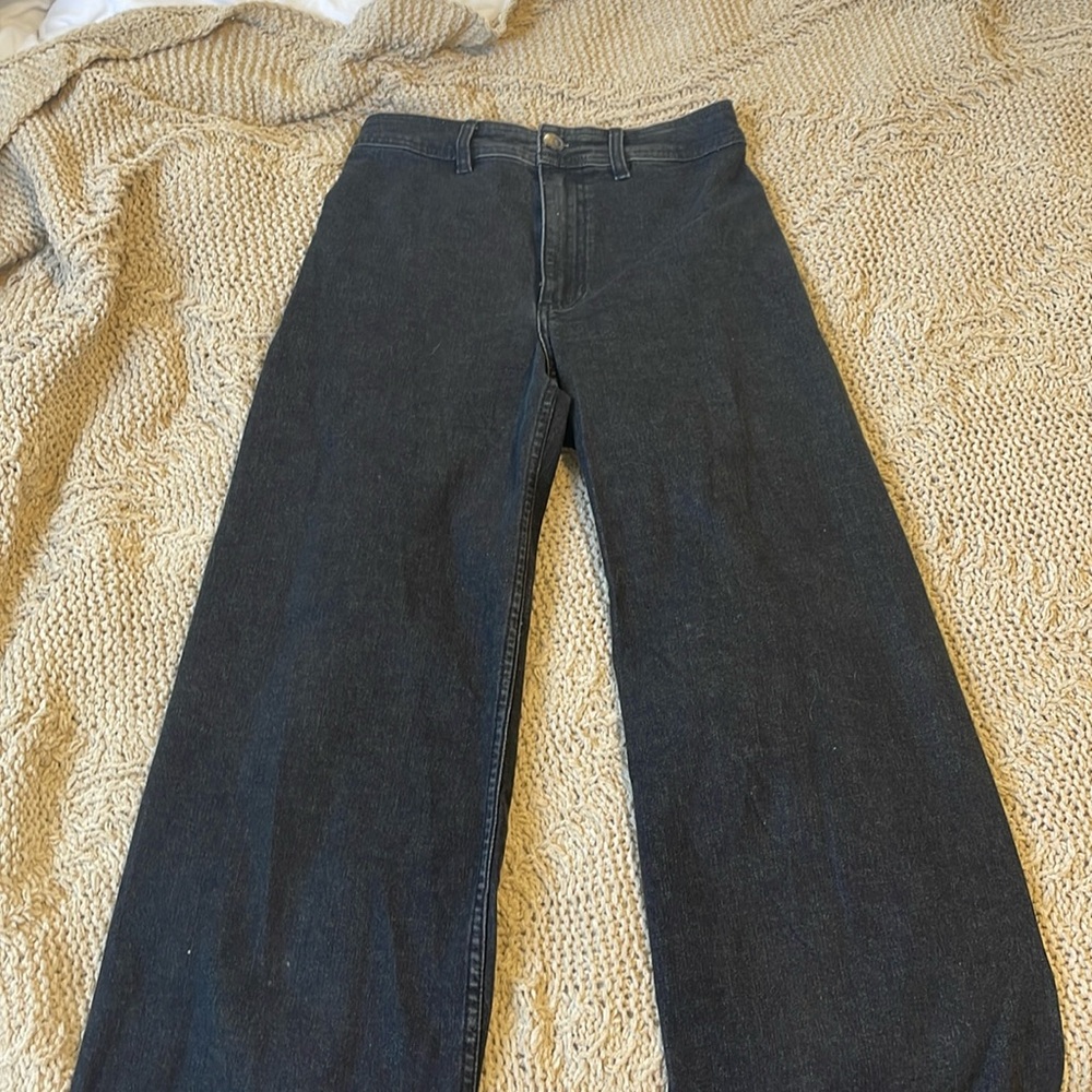 Black billabong jeans